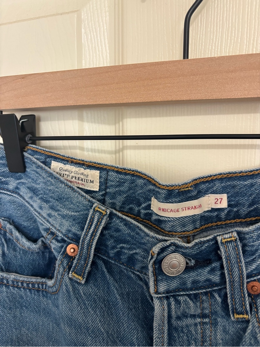 Levi’s Ribcage Straight Jeans 27 • High Rise • Medium Wash Vintage Look - Picture 3 of 9